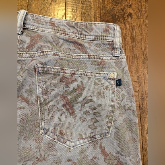 Anthropologie The Slim Boyfriend Jeans by Pilcro, blue with boho print Size 26 - Picture 8 of 17